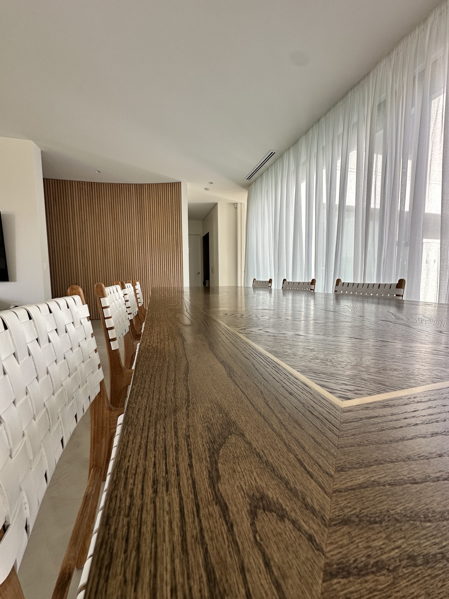 Christian Cole Furniture Delivery – Dining Table Transport in Melbourne
